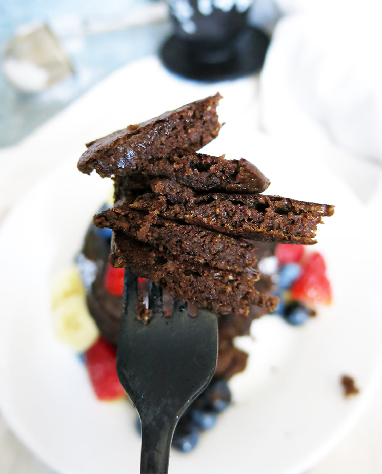 Chocolate Banana Blender Pancakes