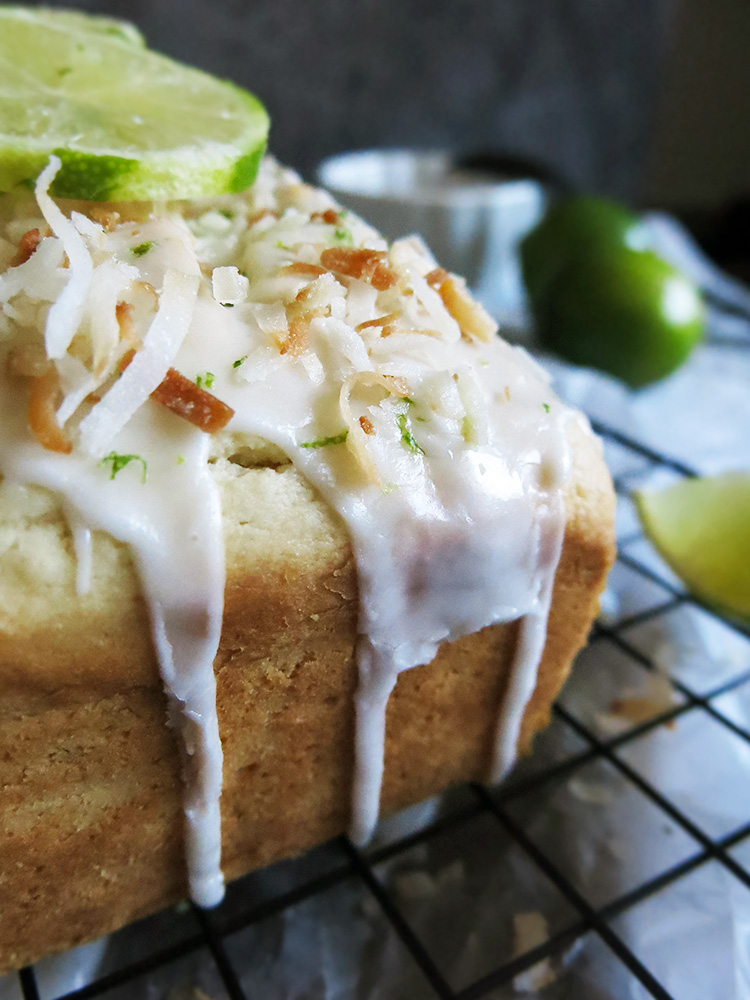 coconut lime cake toppings