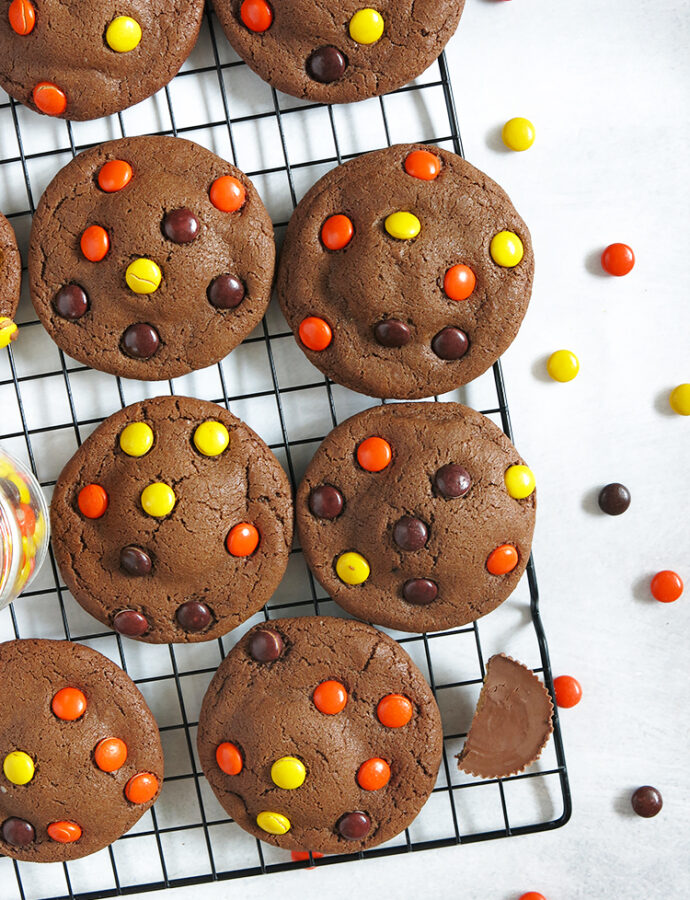 Reese’s Stuffed Chocolate Cookies