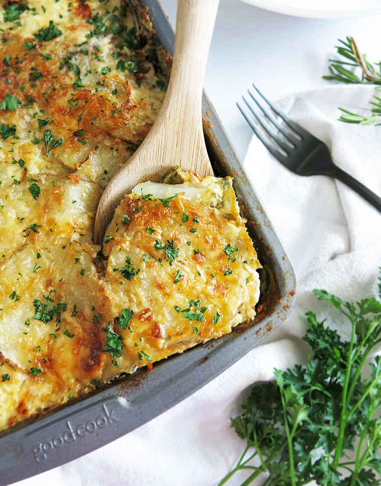 Caramelized Onion and Bacon Potatoes Au Gratin