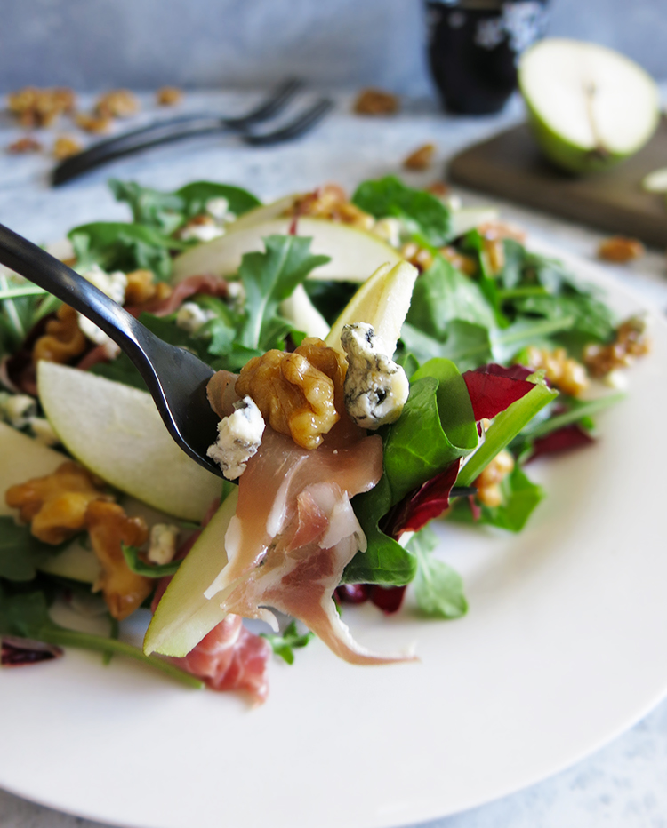 Pear & Bleu Cheese Salad
