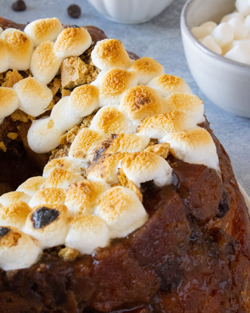 close up of the toasted marshmallows on top of the S'mores Monkey Bread