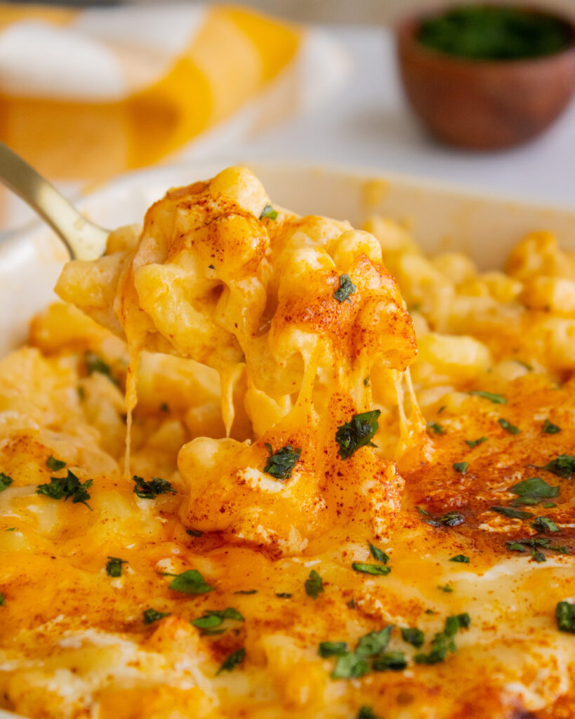 fork bite with smoked mac and cheese