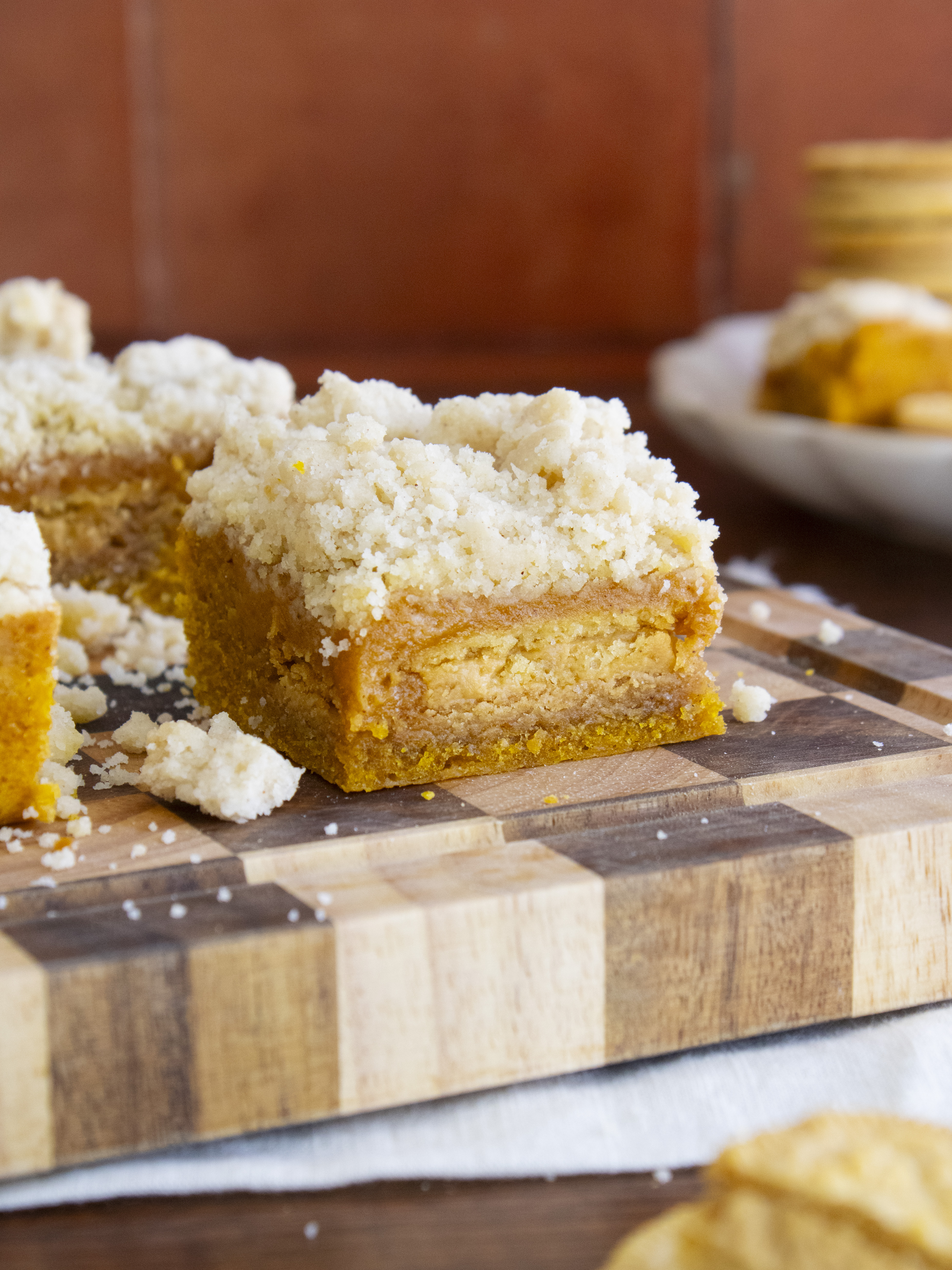 close up of Pumpkin Crumb Bars