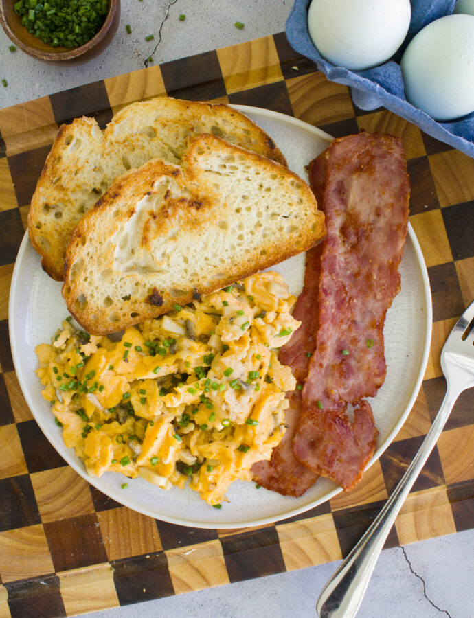 Soft Scrambled Eggs with Mushrooms