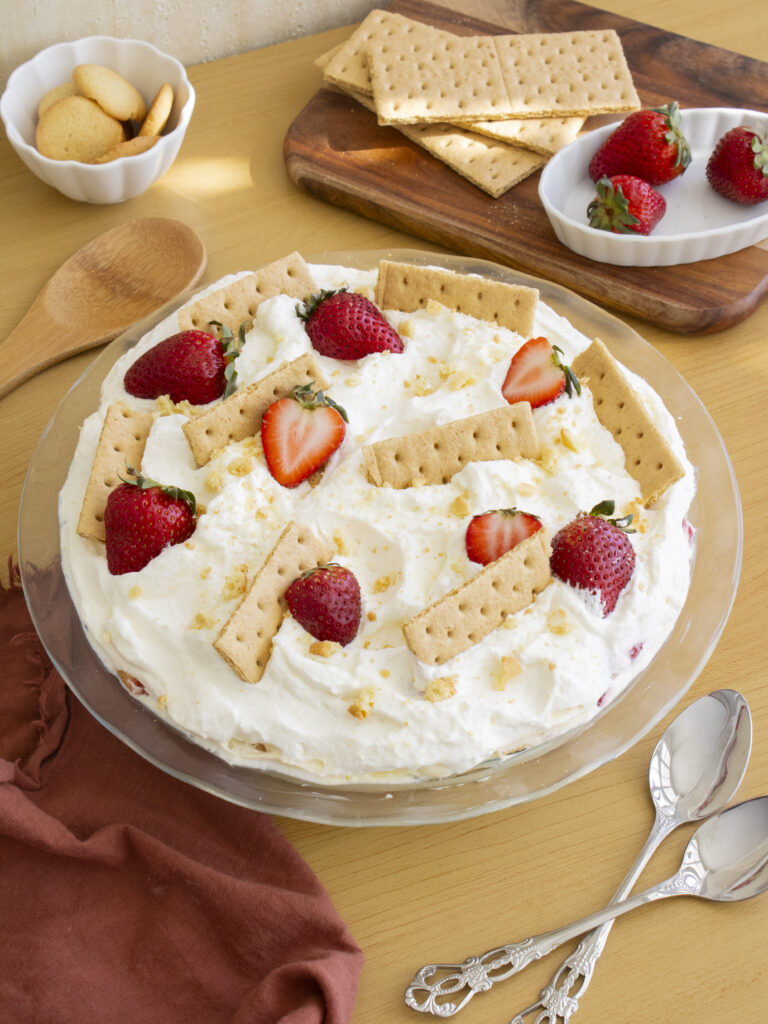 wide shot of Strawberry Cheesecake Banana Pudding