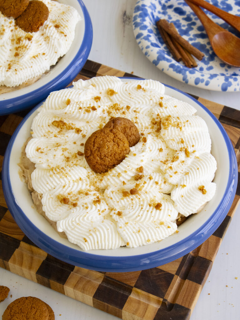45 degree angle photo of Cookie Butter Gingerbread Banana Pudding