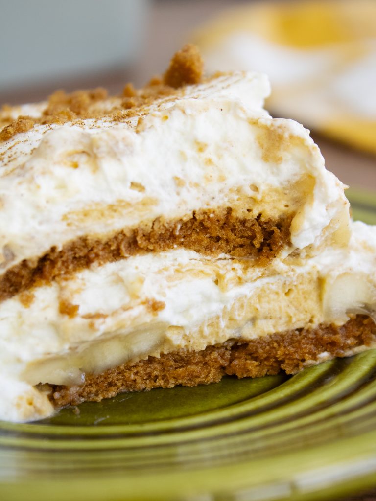 close up of the layers of Brown Butter Pumpkin Biscoff Banana Pudding